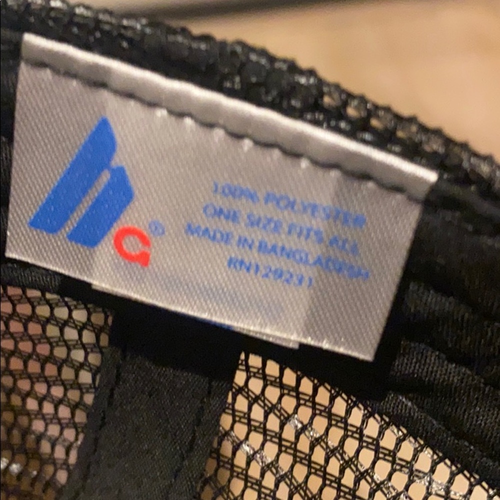 Hat - Picture 3 of 3